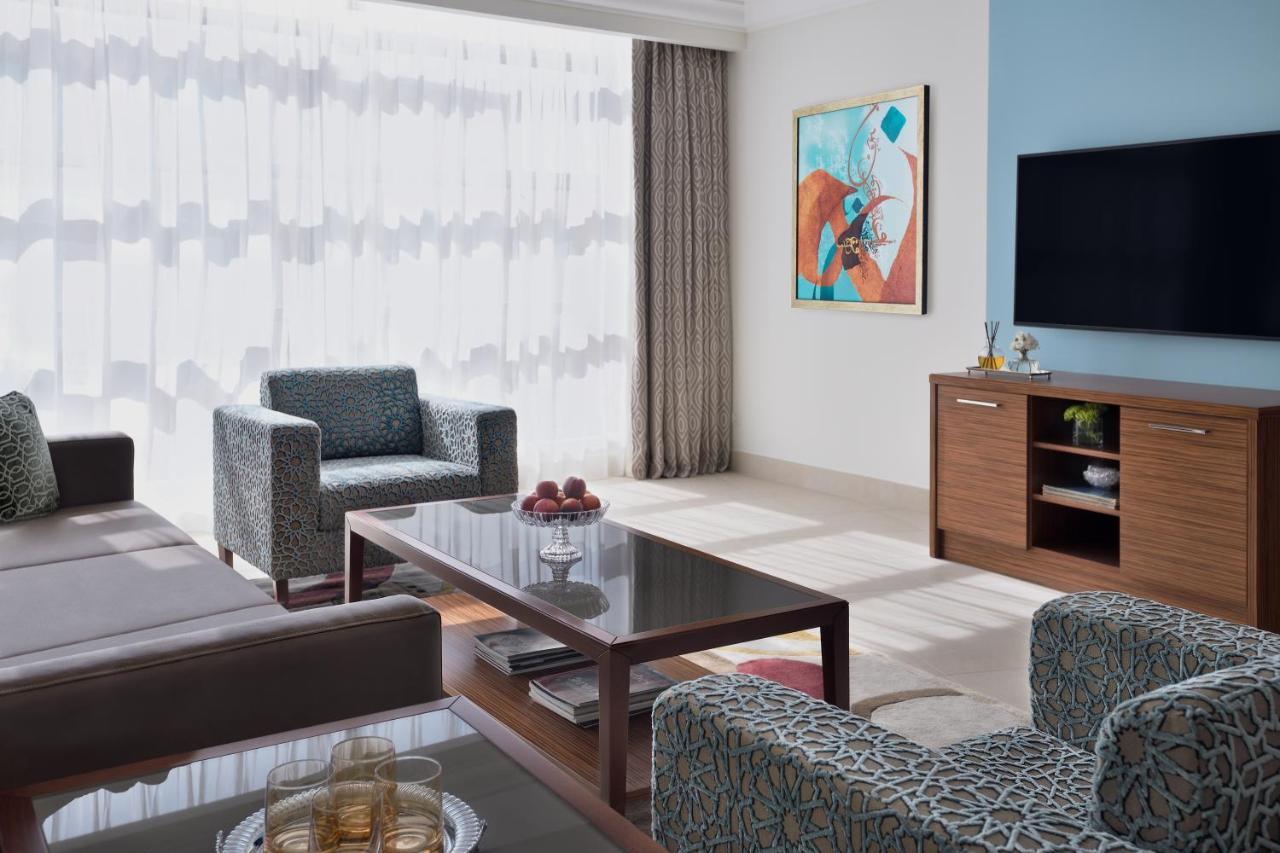 Marriott Executive Apartments Al Khobar Ngoại thất bức ảnh A living room