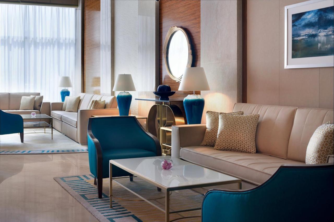 Marriott Executive Apartments Al Khobar Ngoại thất bức ảnh The lounge at the airport