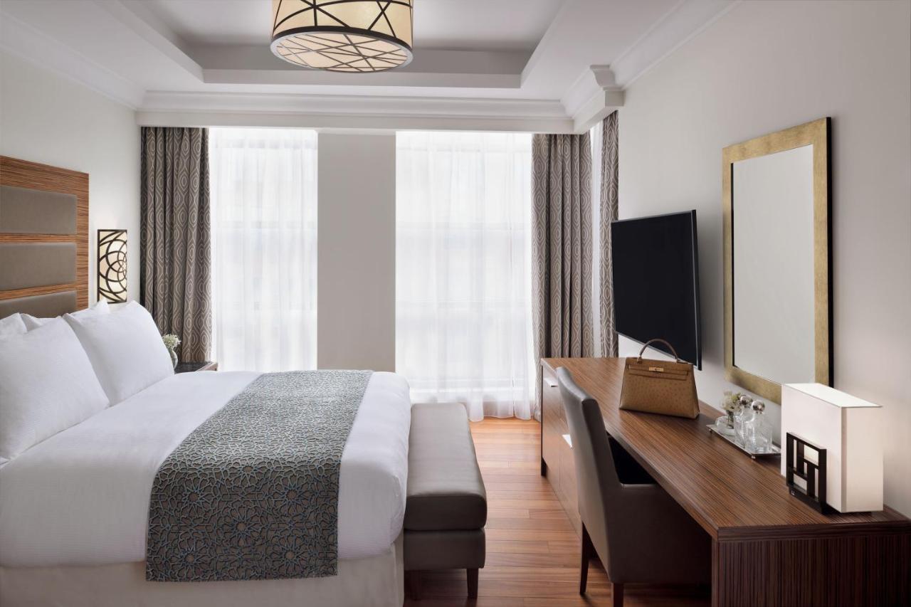 Marriott Executive Apartments Al Khobar Ngoại thất bức ảnh A bedroom at the hotel